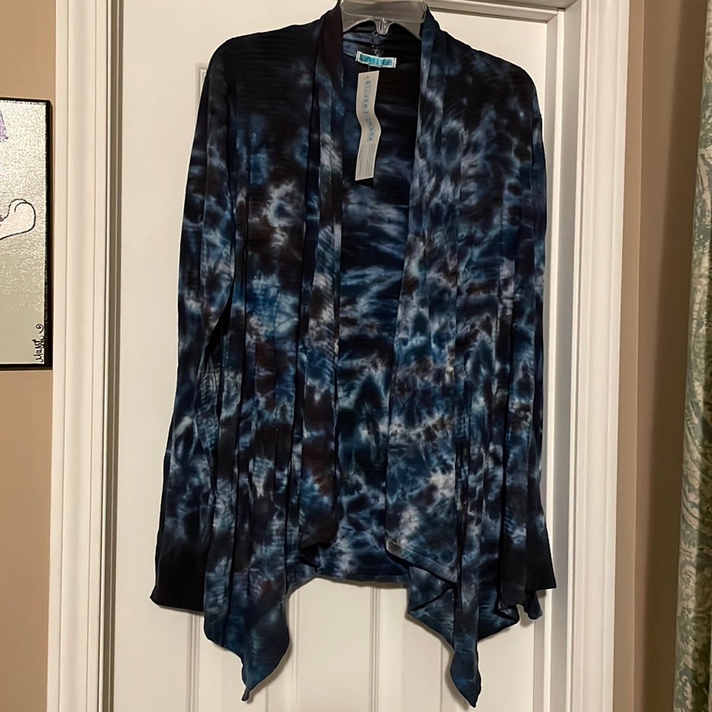 Silver charm tie dye cardigan size large